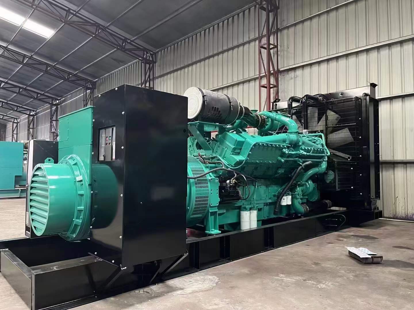 翁源如何评估无功补偿装置的性能和效果？