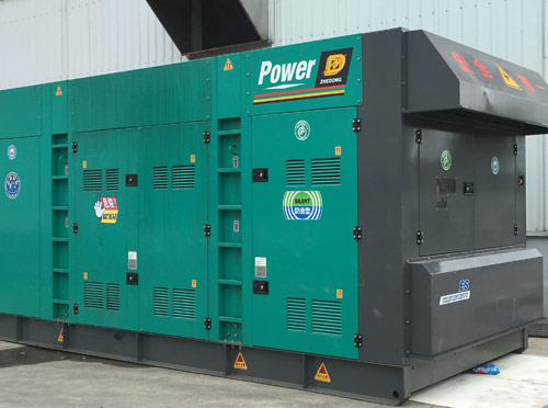 翁源升级发电机组的过程中需要注意哪些安全事项？