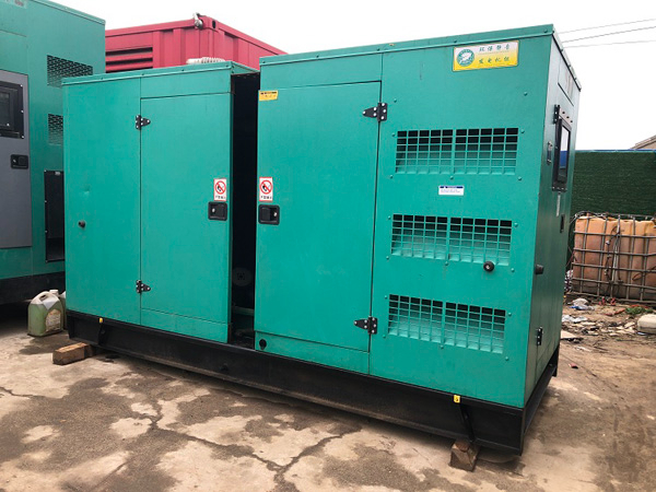 翁源怎样合理控制磷酸铁锂蓄电池的充放电倍率以延长其使用寿命？